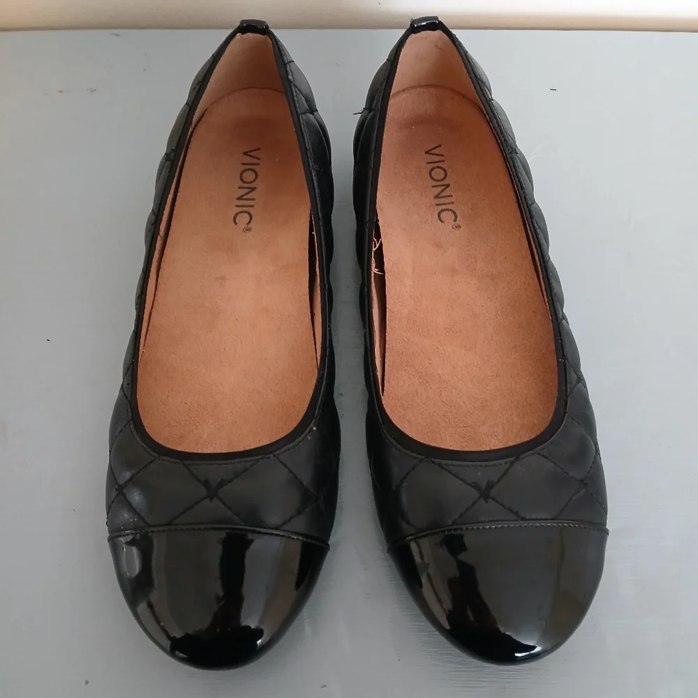 Vionic 8.5 Desiree Black Patent Quilted Ballet Flats comfort Shoes round toe - Picture 3 of 10